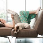 Cómo puedo disfrutar de un día de relajación en casa