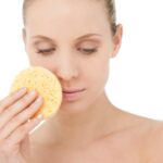 Por qué es importante exfoliar la piel regularmente